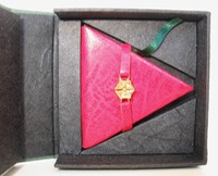 Sonnet-18-closed-in-box 